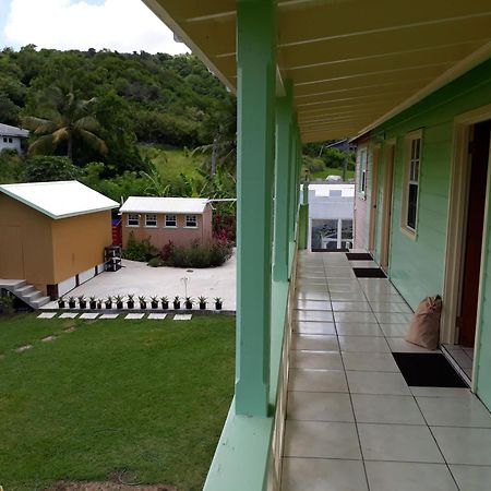 Apartment Unforgetable Gardens Falmouth Harbour Екстериор снимка