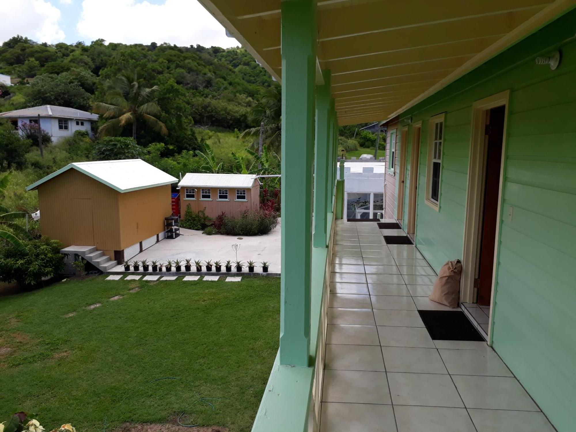 Apartment Unforgetable Gardens Falmouth Harbour Екстериор снимка