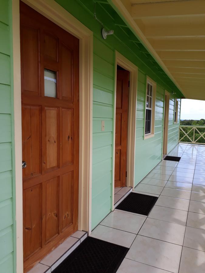 Apartment Unforgetable Gardens Falmouth Harbour Екстериор снимка